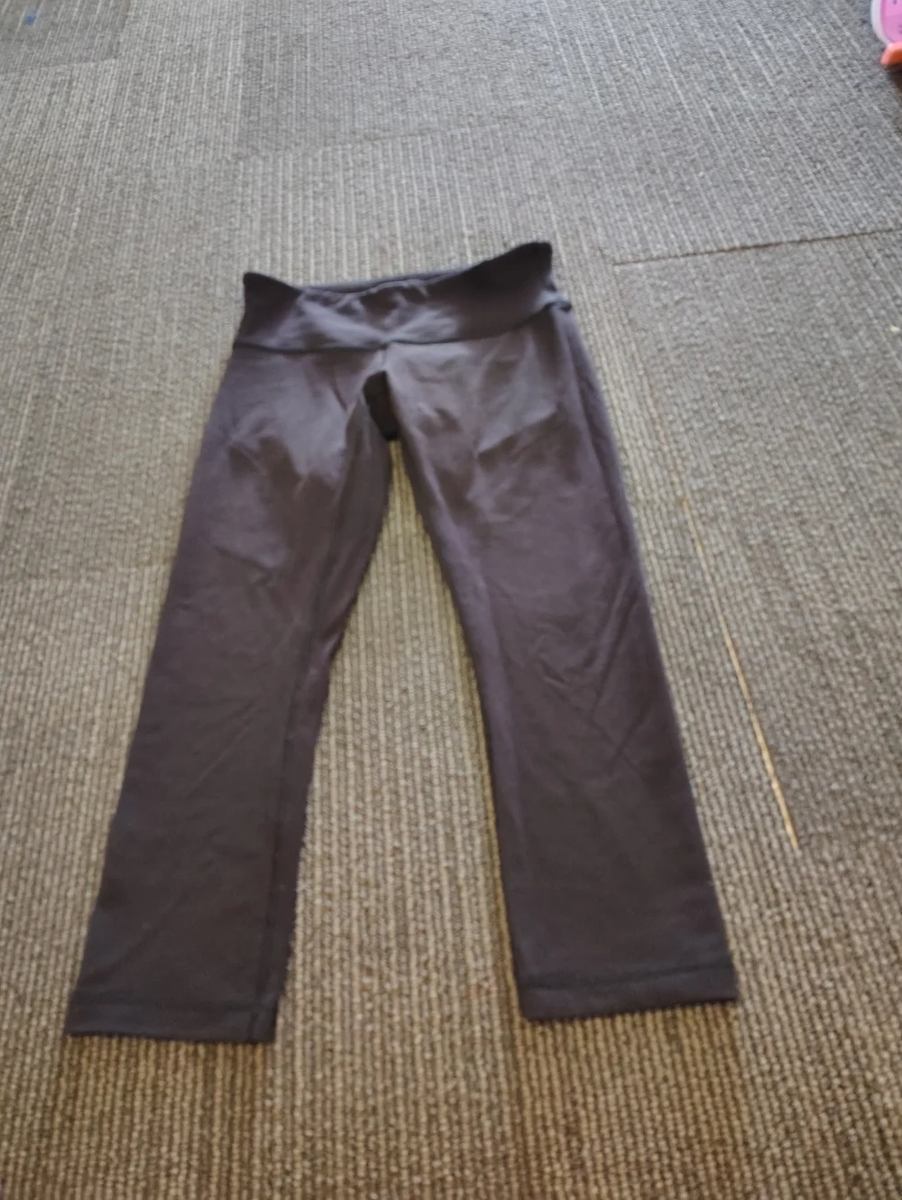 lululemon athletica High-Rise Cropped Leggings in Dark Brown